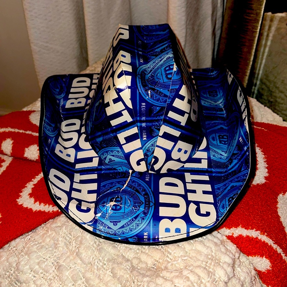 ✨Bud Light cardboard cowboy hat✨